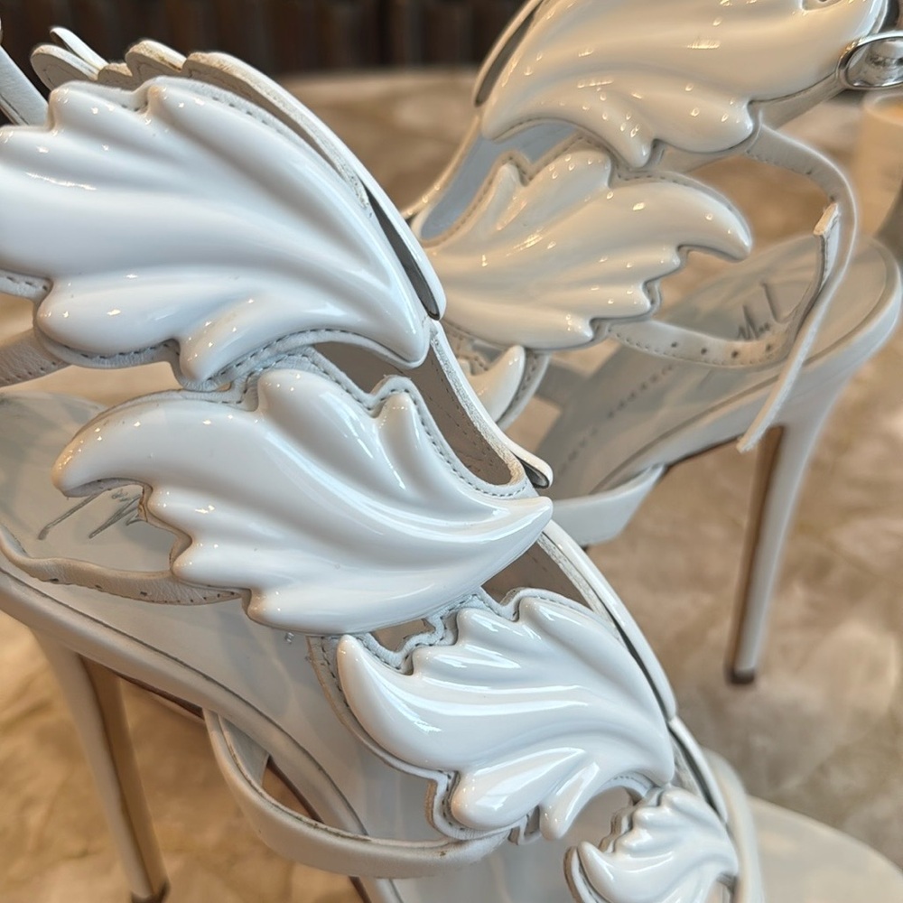 Giuseppe Zanotti "Cruel Summer" heels in white. SZ 38 - Picture 14 of 15
